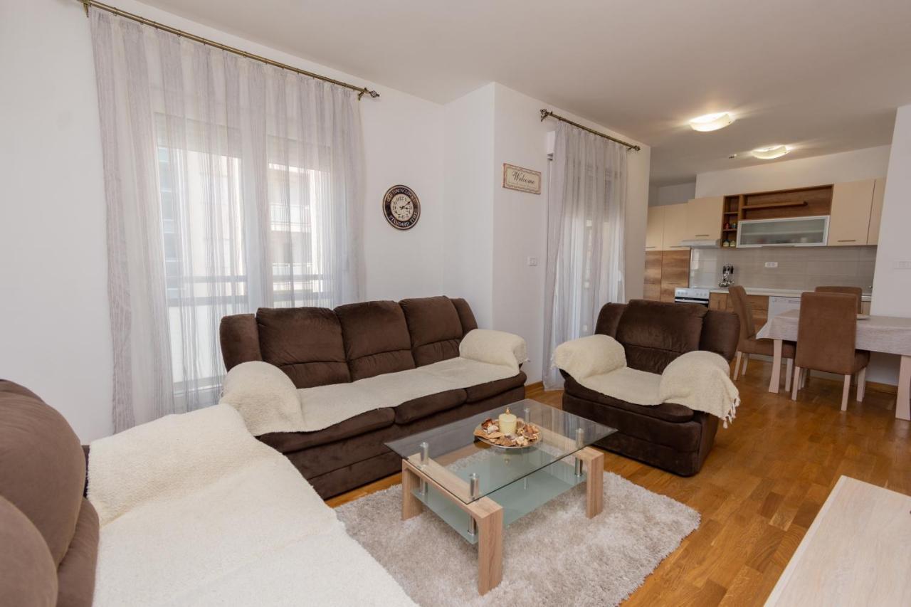 City Compass Apartment 2 Подгорица Экстерьер фото