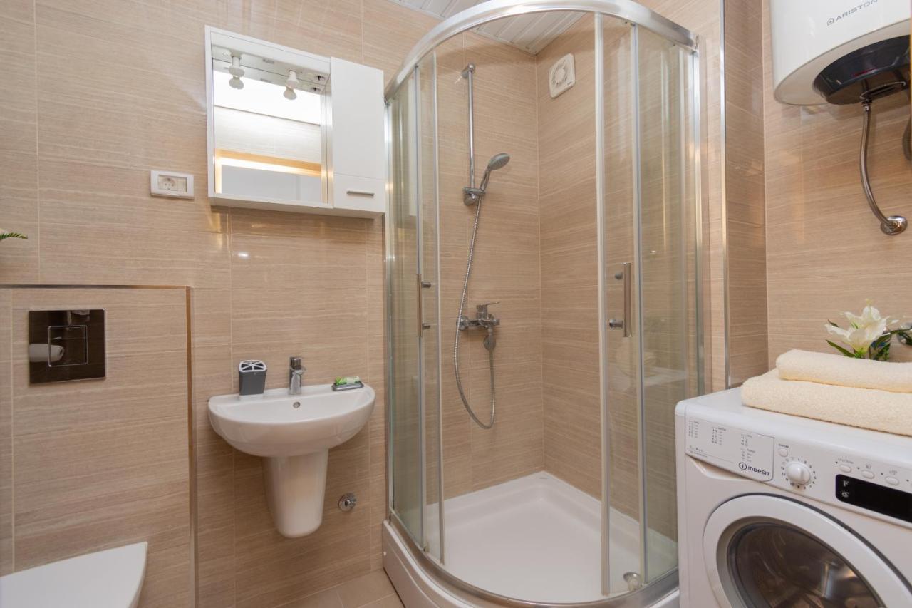 City Compass Apartment 2 Подгорица Экстерьер фото