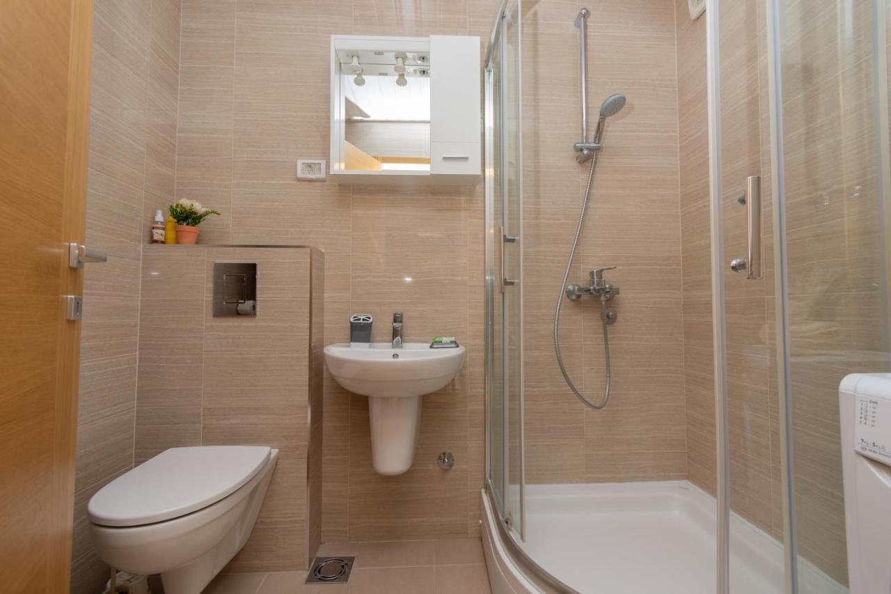 City Compass Apartment 2 Подгорица Экстерьер фото