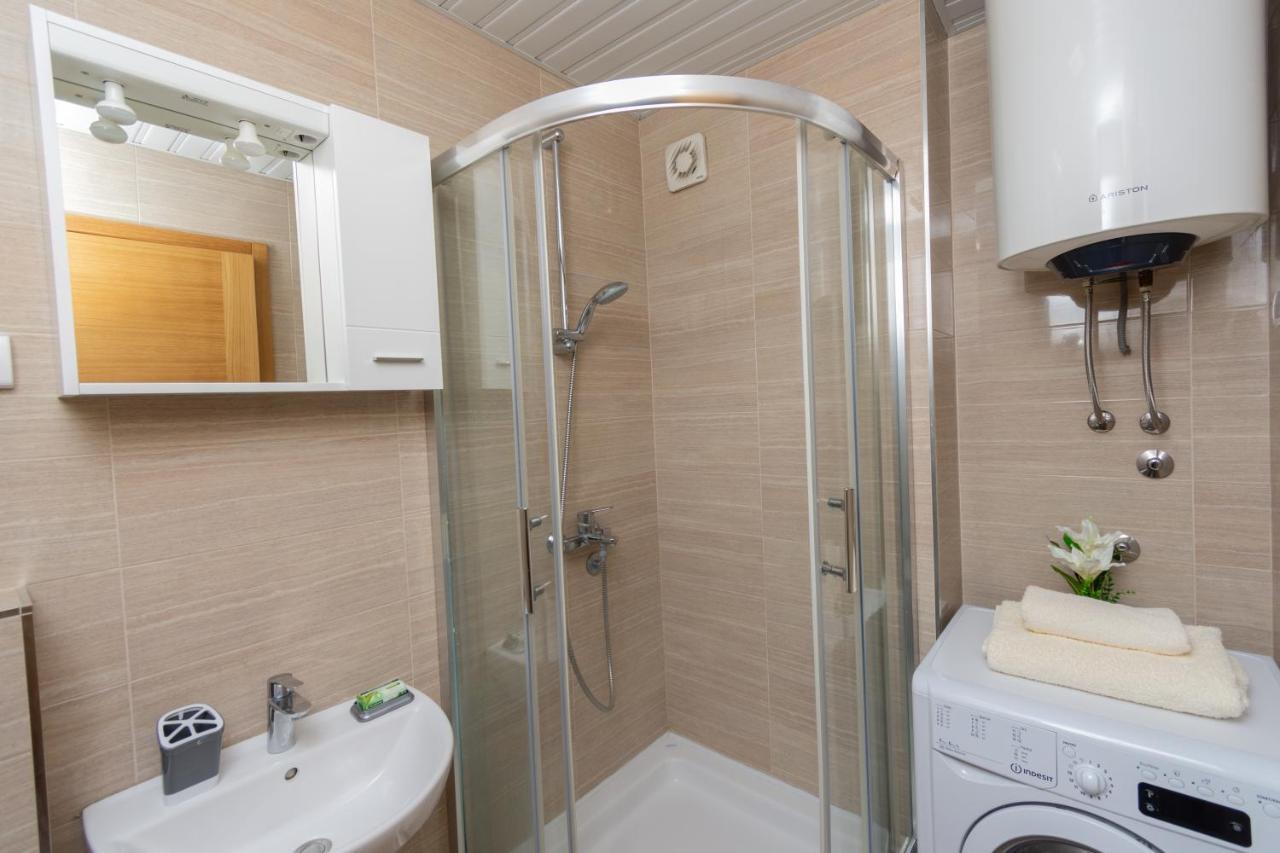 City Compass Apartment 2 Подгорица Экстерьер фото